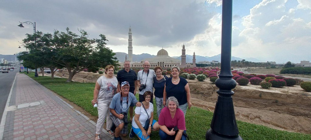 Group tour at Sultan Qaboos Grand Mosque Muscat with OmanTour