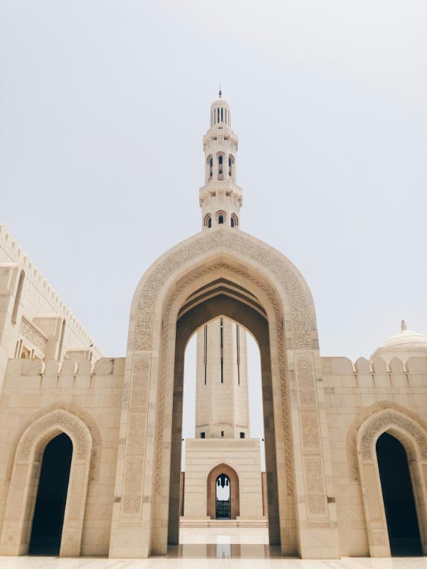 Muscat city view from private layover tour — Grand Mosque and Mutrah Corniche