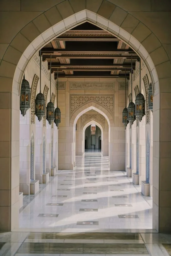 Sultan Qaboos Grand Mosque Muscat — guided tour highlight