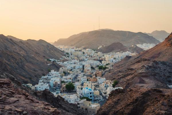 How to Hire a Private Driver in Oman 2026 — Tourist Guide