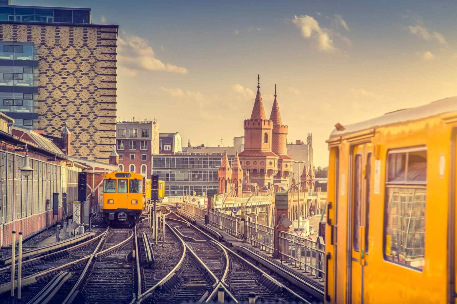 destination-berlin-08 https://omantour.in/wp-content/uploads/2018/09/destination-berlin-08.jpg