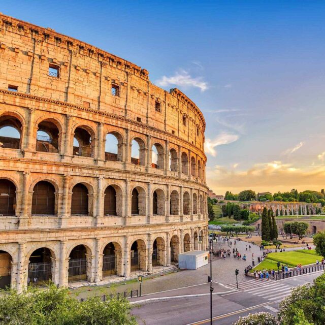 https://omantour.in/wp-content/uploads/2018/09/rome_01-640x640.jpg